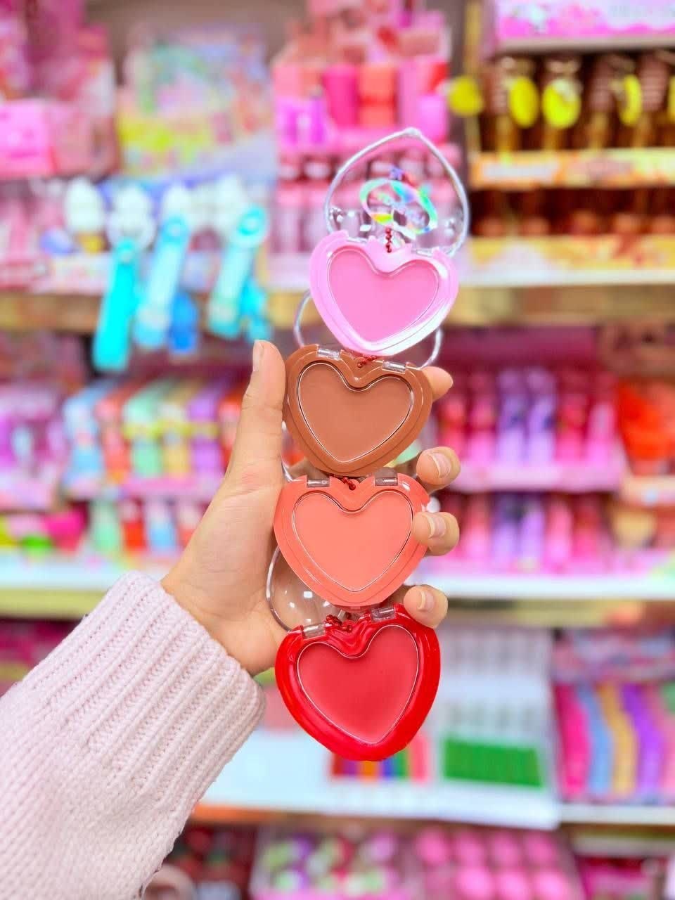 رژگونه قلبی